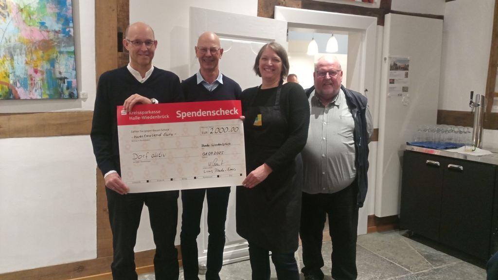 Spendenübergabe an den Verein "Dorf aktiv" in St. Vit